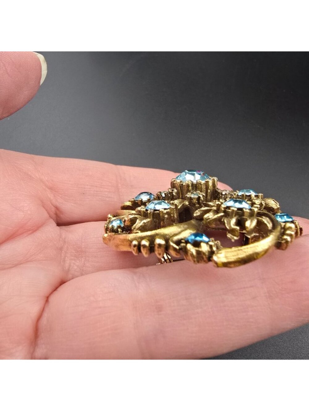 Vintage Coro Blue Rhinestone Gold-Tone Floral Brooch - Picture 2 of 10